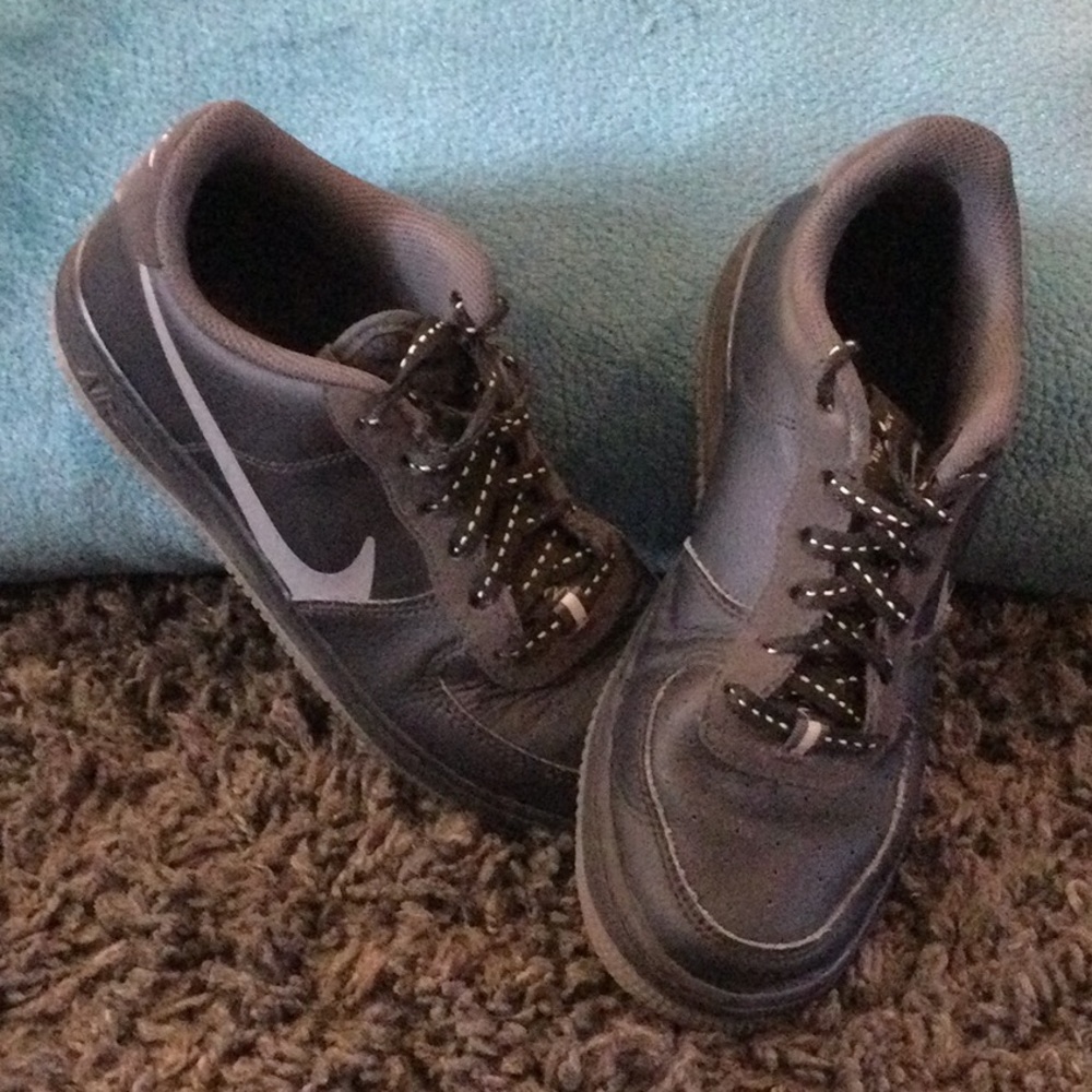 Black and grey Nike Air Force 1 5.5 youth
